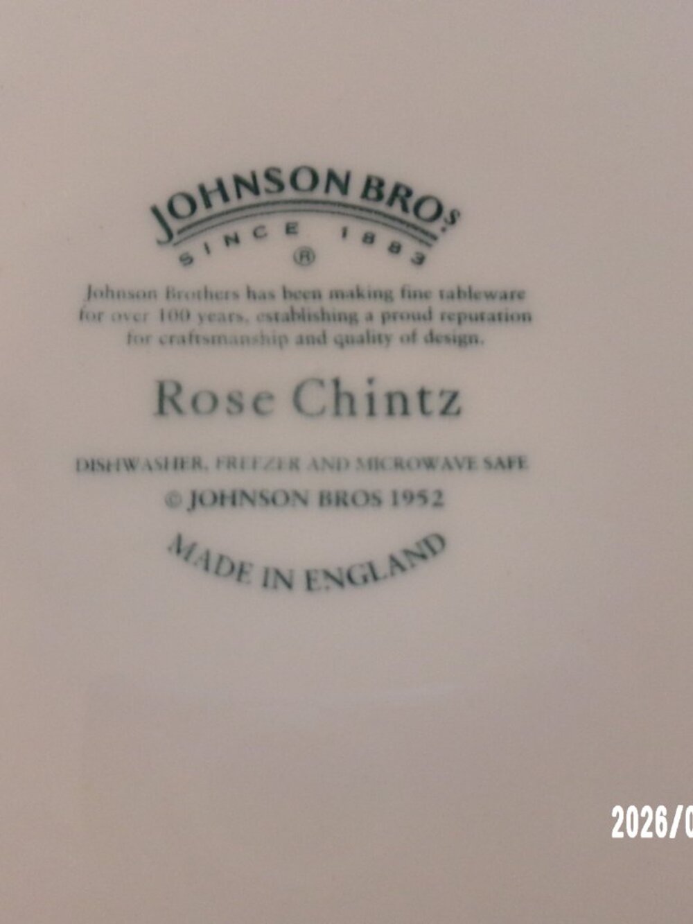 2 JOHNSON BROTHERS PAIR OF ROSE CHINTZ DINNER PLATES EXCELLENT CONDITION! 9.5" - Picture 5 of 5